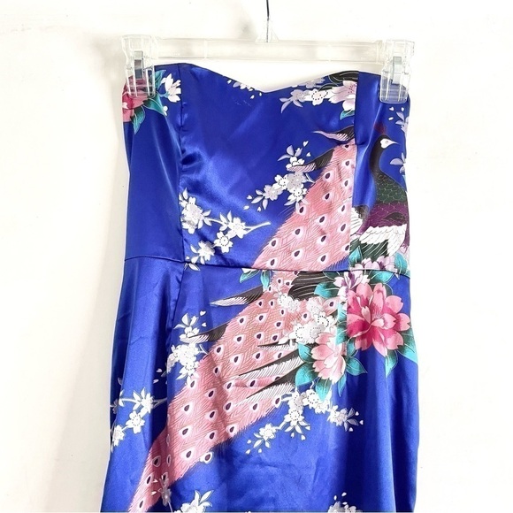 Forever 21 Dresses & Skirts - Forever 21 Column Maxi Dress S Satin Sweetheart Strapless Double High Slit Trend